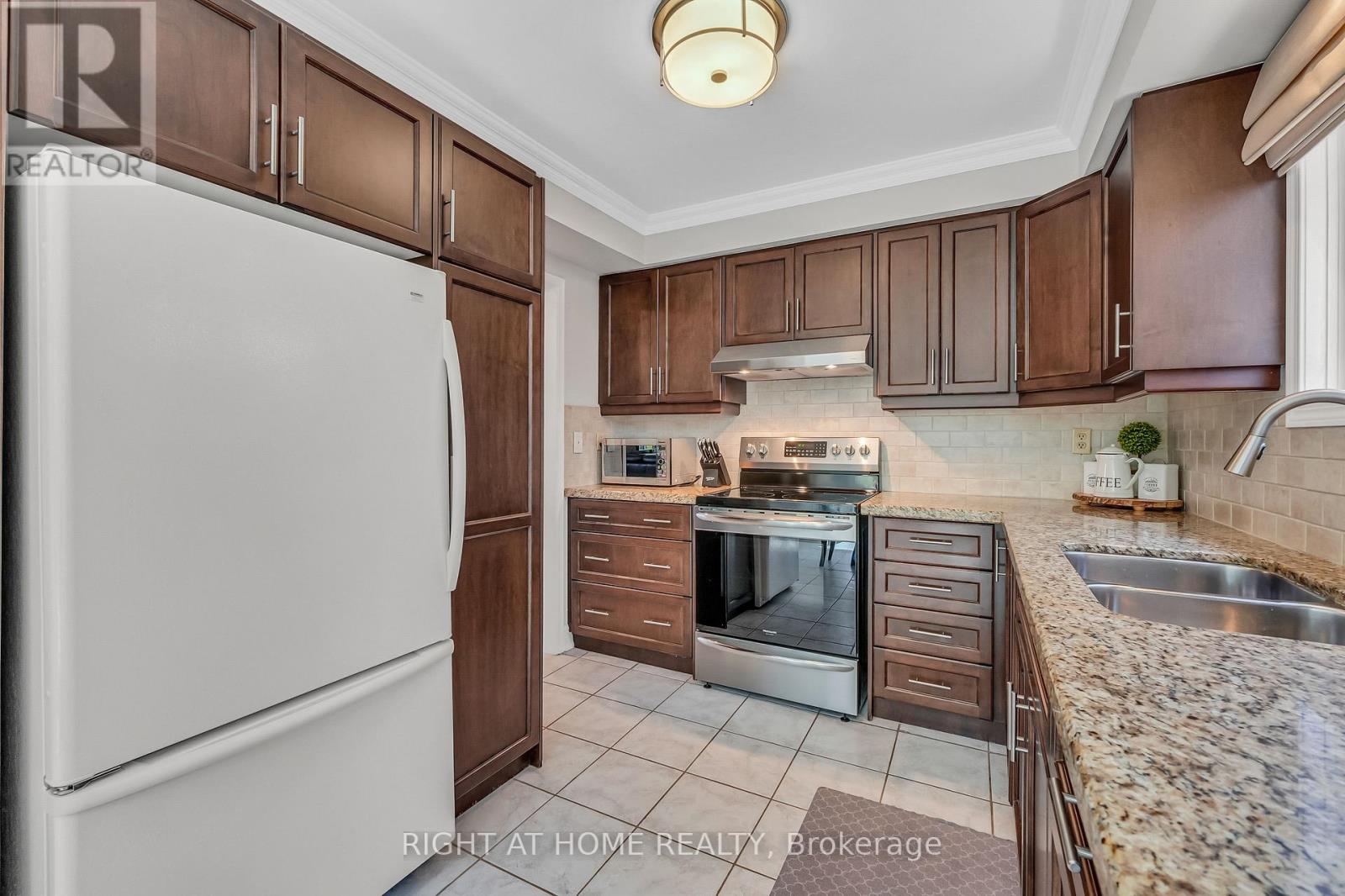 4516 Donegal Drive, Mississauga, Ontario  L5M 4G9 - Photo 18 - W13646186