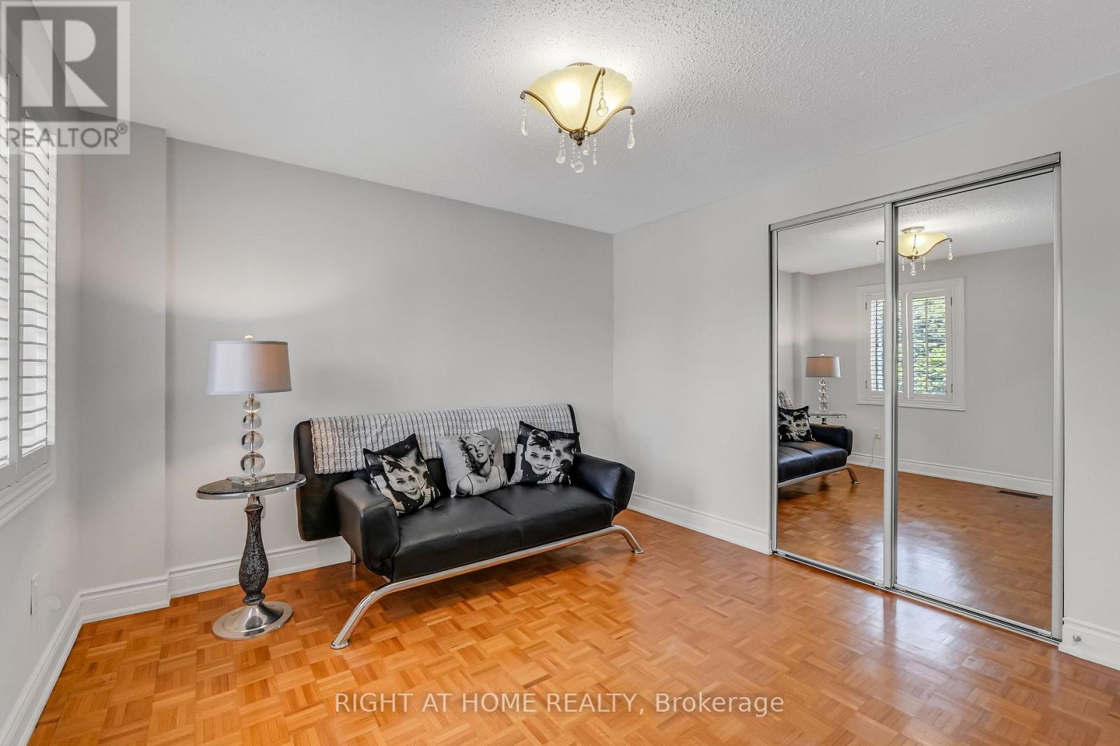 4516 Donegal Drive, Mississauga, Ontario  L5M 4G9 - Photo 29 - W13646186