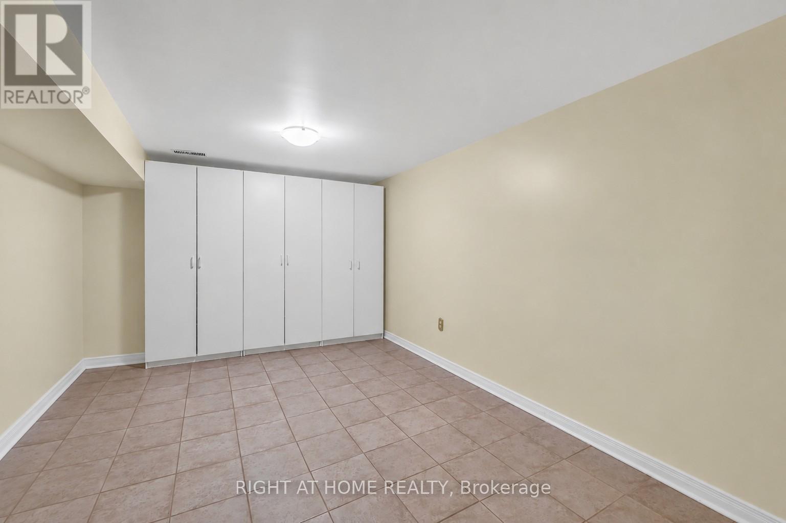 4516 Donegal Drive, Mississauga, Ontario  L5M 4G9 - Photo 37 - W13646186