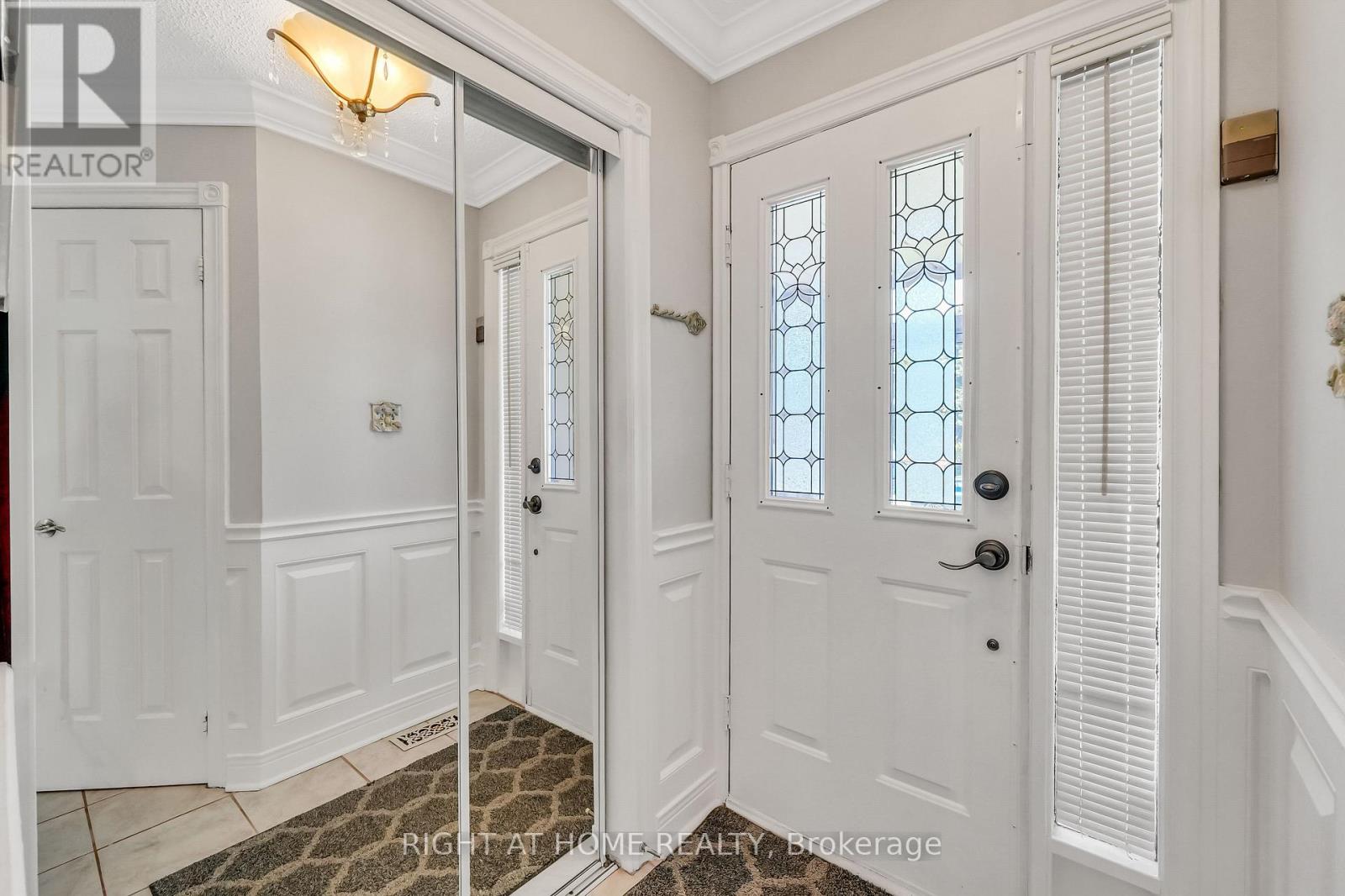 4516 Donegal Drive, Mississauga, Ontario  L5M 4G9 - Photo 6 - W13646186