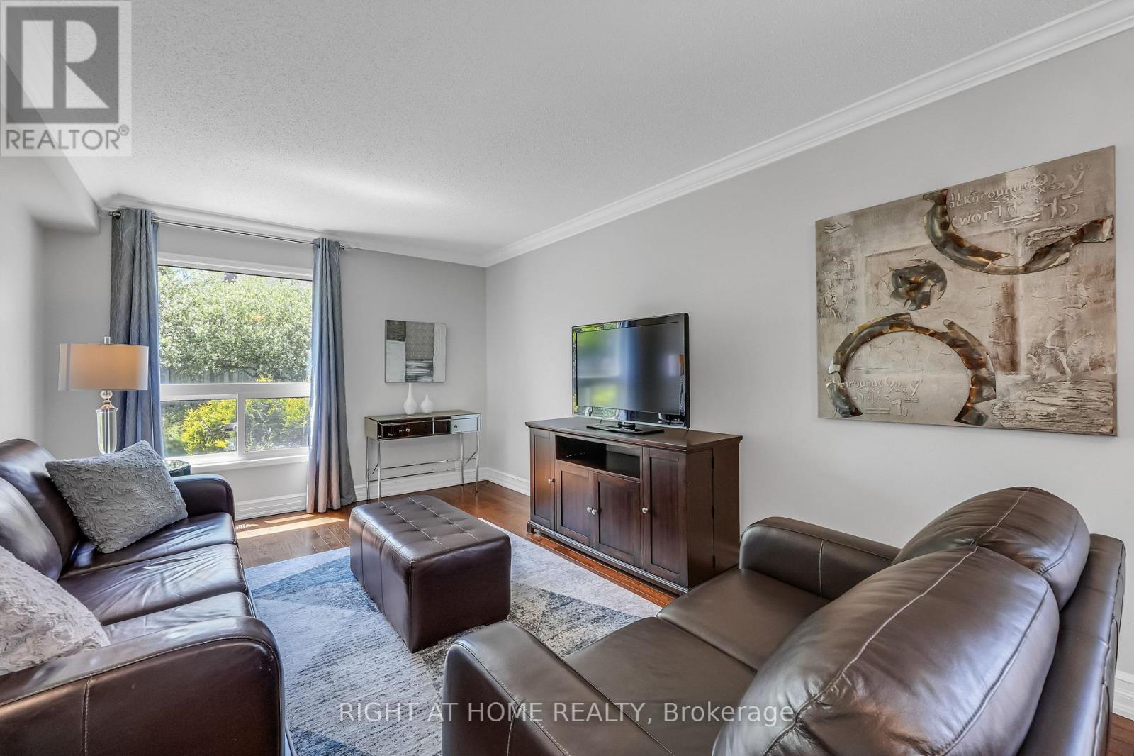 4516 Donegal Drive, Mississauga, Ontario  L5M 4G9 - Photo 8 - W13646186