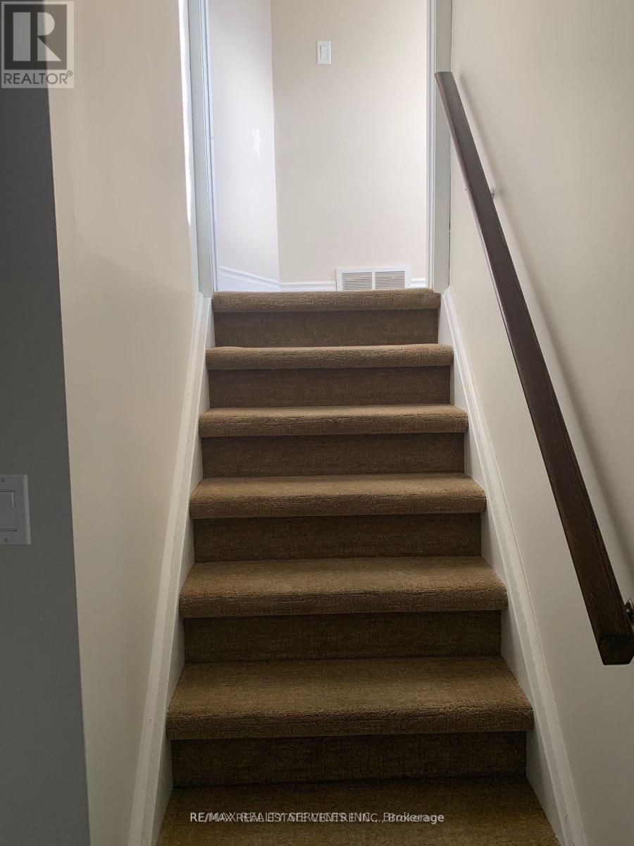 Lower - 166 Bartley Bull Parkway, Brampton, Ontario  L6W 2K3 - Photo 13 - W13646194
