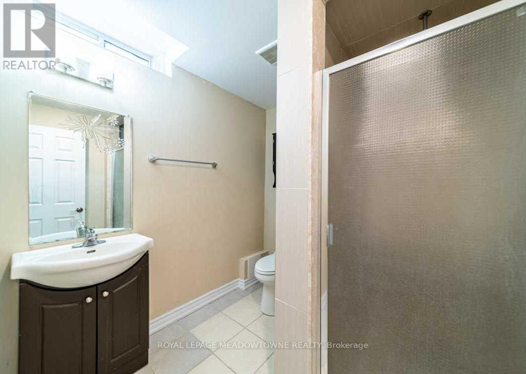 1036 Yates Drive, Milton, Ontario  L9T 6A7 - Photo 12 - W13646202