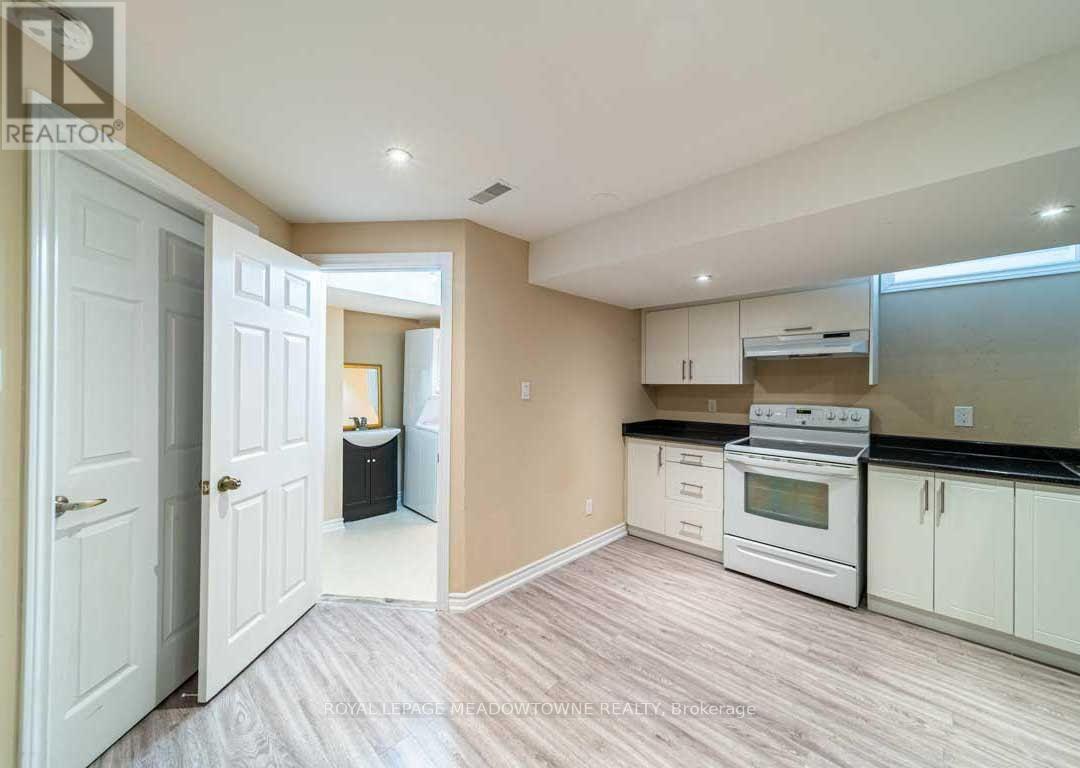 1036 Yates Drive, Milton, Ontario  L9T 6A7 - Photo 13 - W13646202
