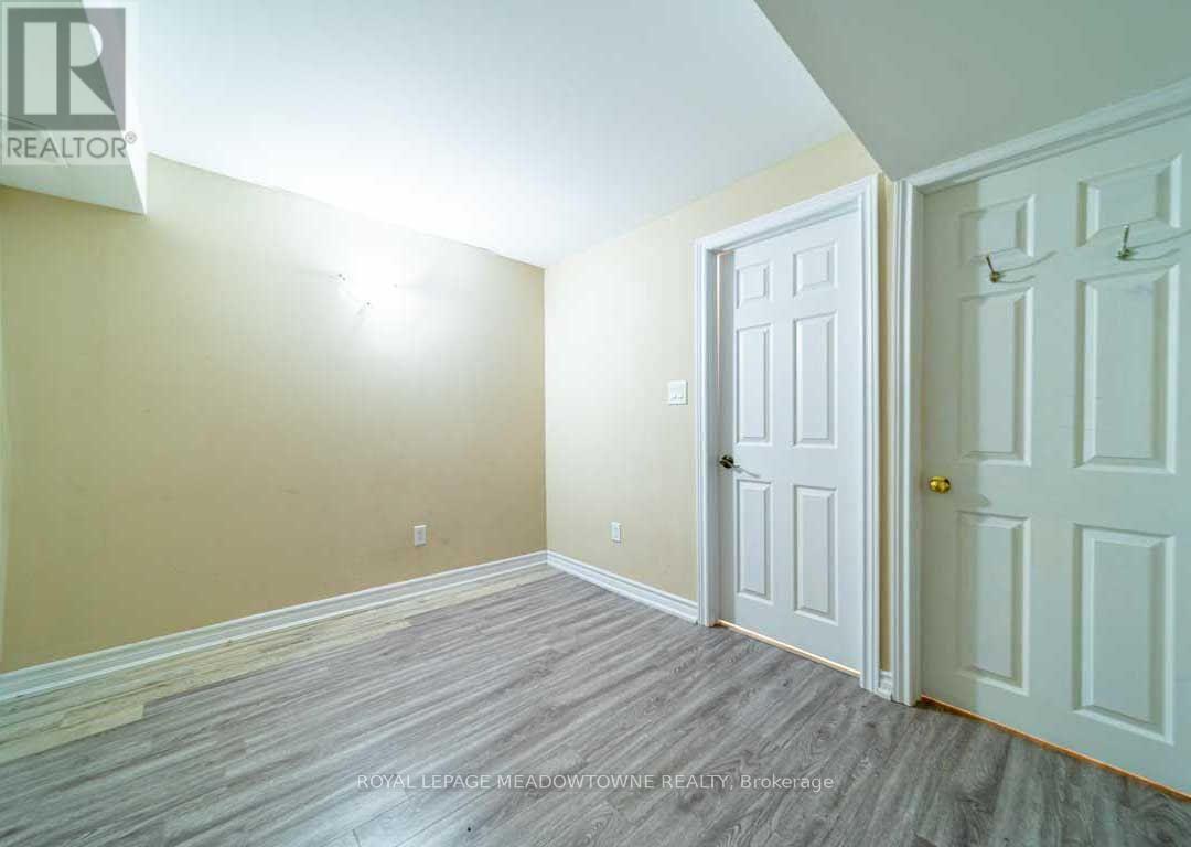 1036 Yates Drive, Milton, Ontario  L9T 6A7 - Photo 7 - W13646202