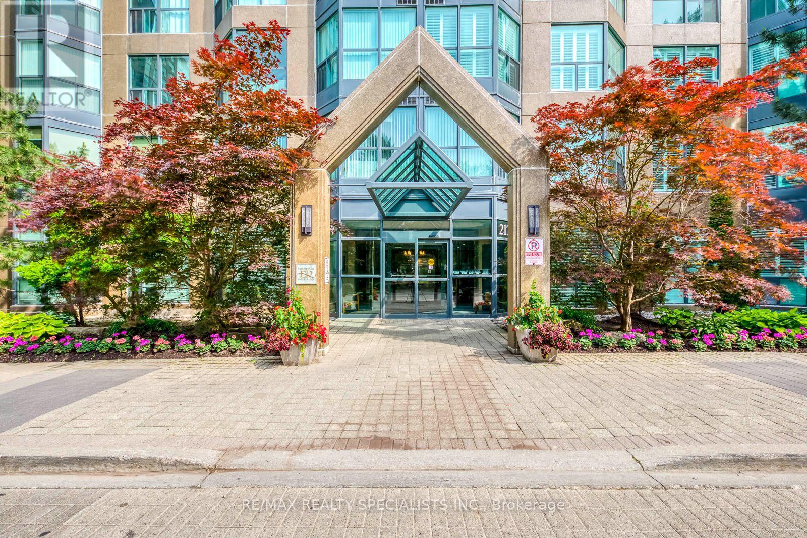 1112 - 2177 Burnhamthorpe Road, Mississauga, Ontario  L5L 5P9 - Photo 3 - W13646208