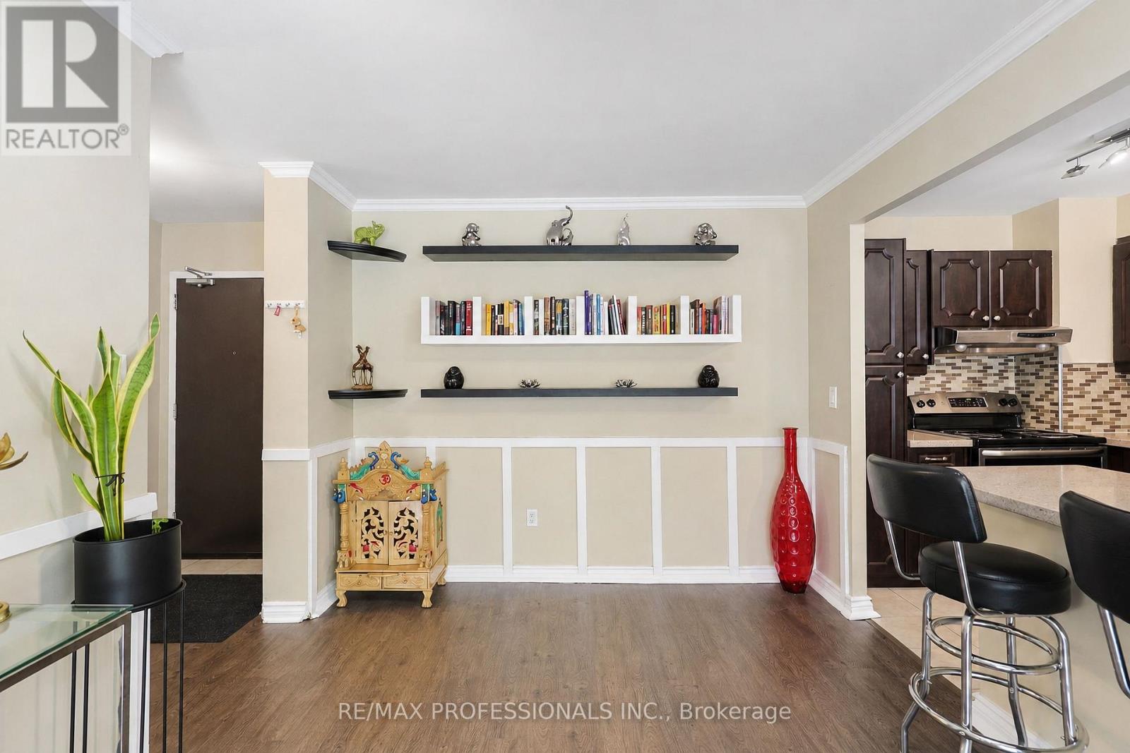 209 - 31 Four Winds Drive, Toronto, Ontario  M3J 1K9 - Photo 7 - W13646216