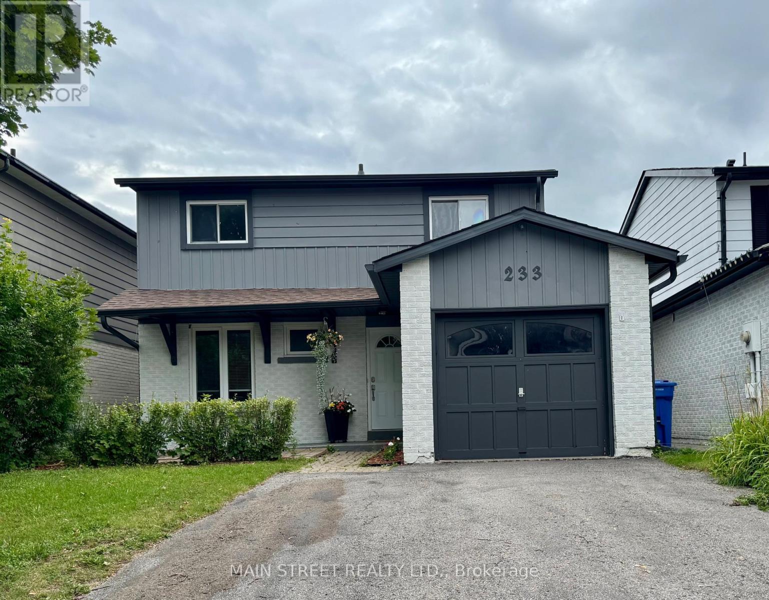 233 Thoms Crescent, Newmarket, Ontario  L3Y 1C9 - Photo 1 - N13645958