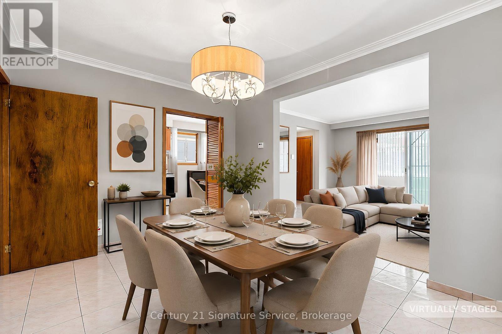 524 Silverthorn Avenue, Toronto, Ontario  M6M 3H7 - Photo 11 - W13623088