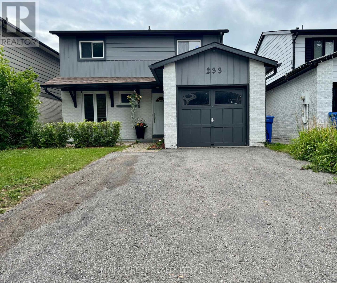 233 Thoms Crescent, Newmarket, Ontario  L3Y 1C9 - Photo 2 - N13645958