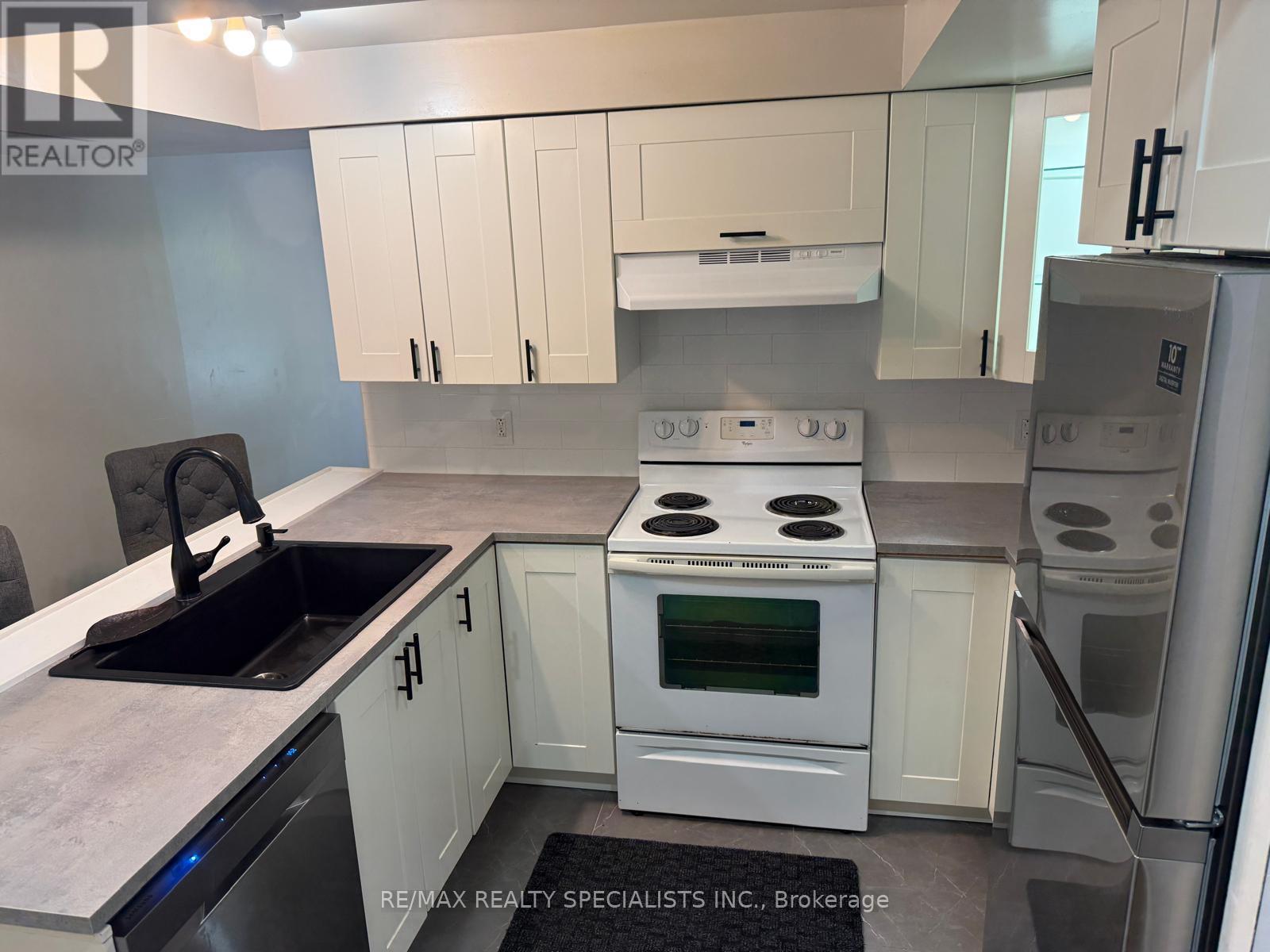 8 Kintail Crescent, London South, Ontario N6E 1J5 - Photo 10 - X13635548