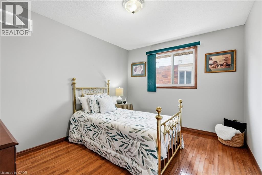 210 Bastille Street, Hamilton, Ontario  L9B 2G5 - Photo 20 - 40853605