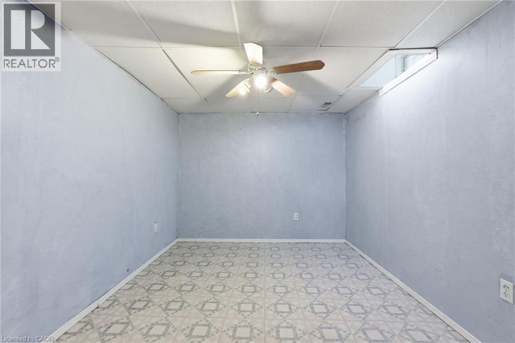 210 Bastille Street, Hamilton, Ontario  L9B 2G5 - Photo 35 - 40853605