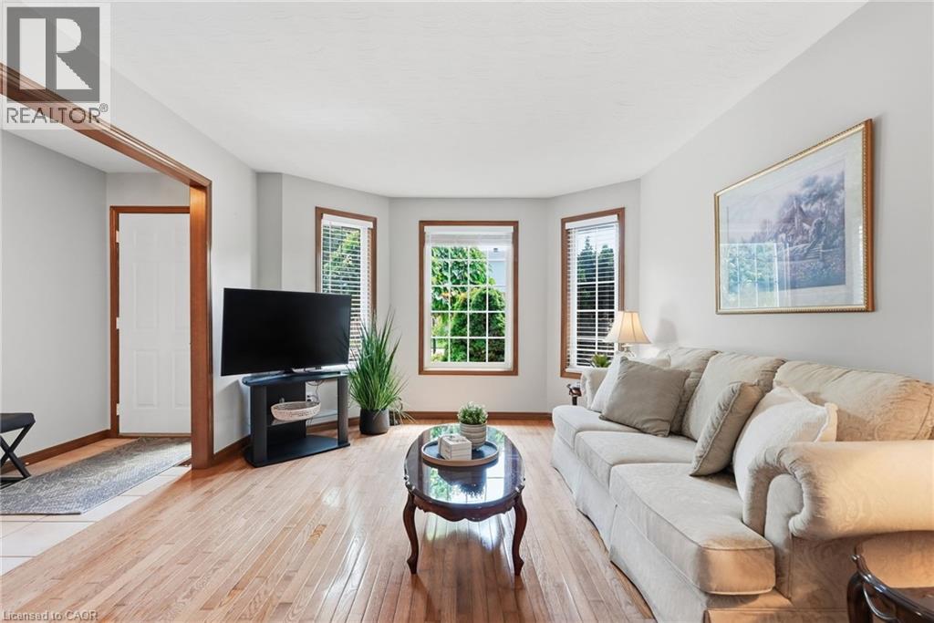 210 Bastille Street, Hamilton, Ontario  L9B 2G5 - Photo 7 - 40853605