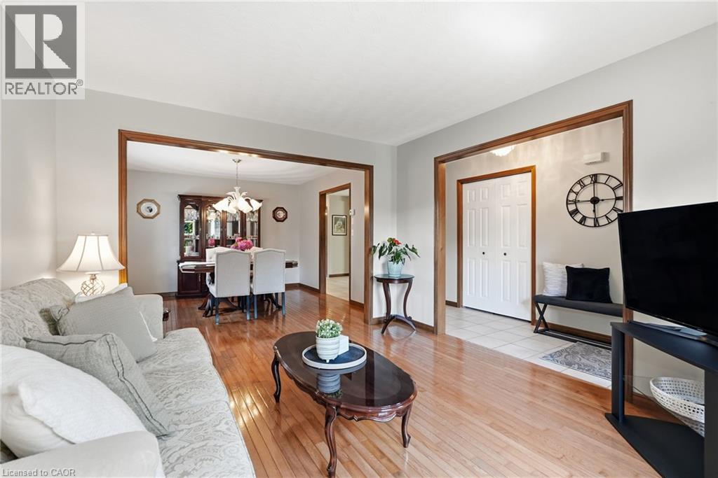 210 Bastille Street, Hamilton, Ontario  L9B 2G5 - Photo 9 - 40853605