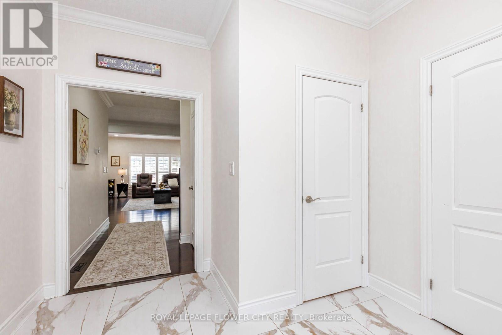 1937 Jubilee Crescent, London North, Ontario  N6G 0H7 - Photo 4 - X13645938