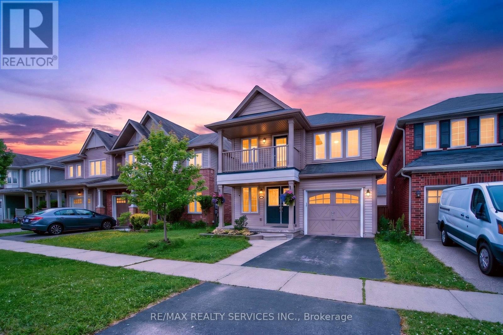 44 ENGLISH LANE, Brantford, Ontario