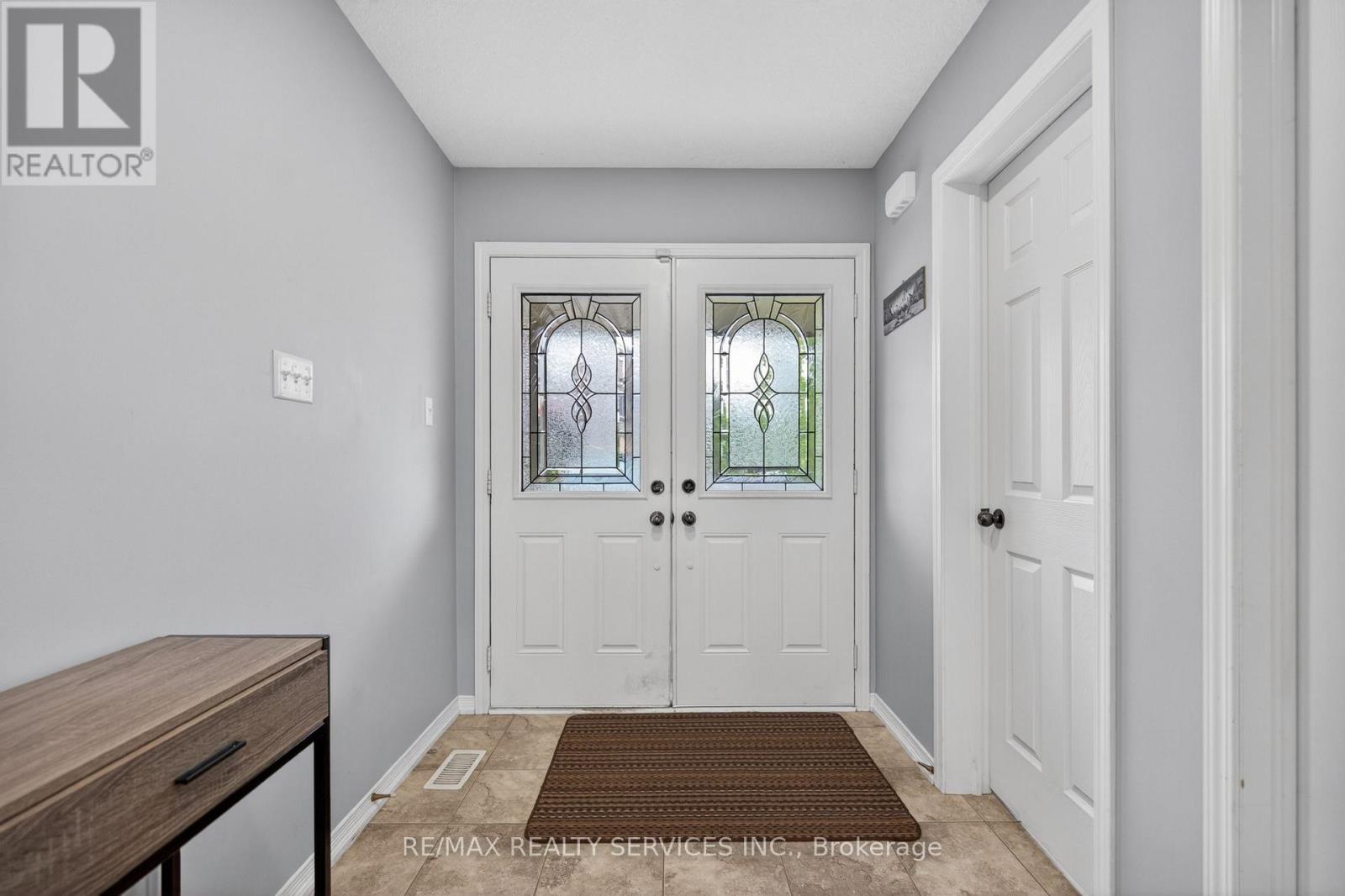 44 English Lane, Brantford, Ontario  N3T 0H1 - Photo 3 - X13645944