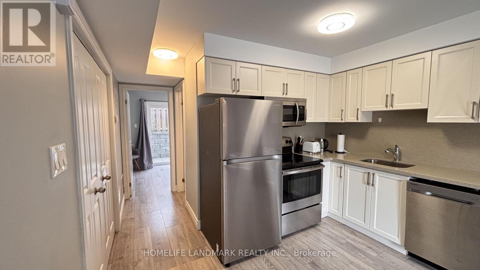 122 Courtland Avenue E, Waterloo, Ontario  N2G 0B8 - Photo 4 - X13645966