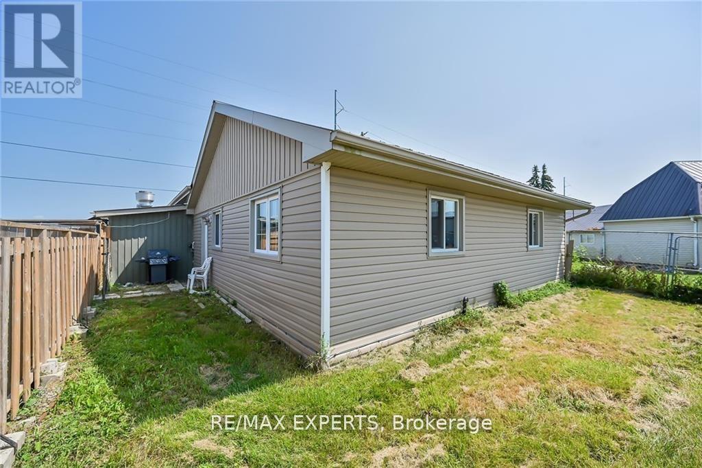 180 Haldimand Road 20, Haldimand, Ontario  N0A 1H0 - Photo 3 - X13646026