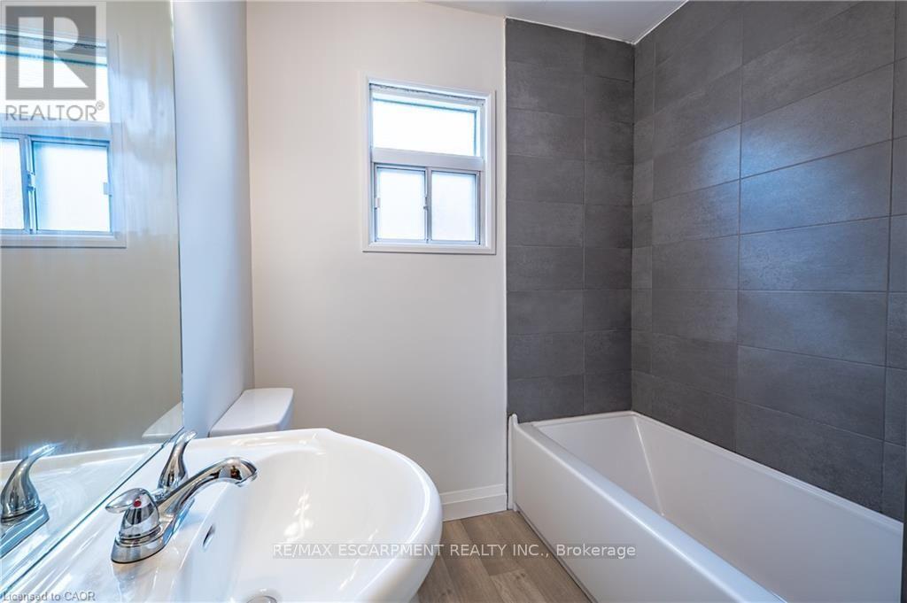 150 Beland Avenue S, Hamilton, Ontario  L8K 3T6 - Photo 15 - X13646096