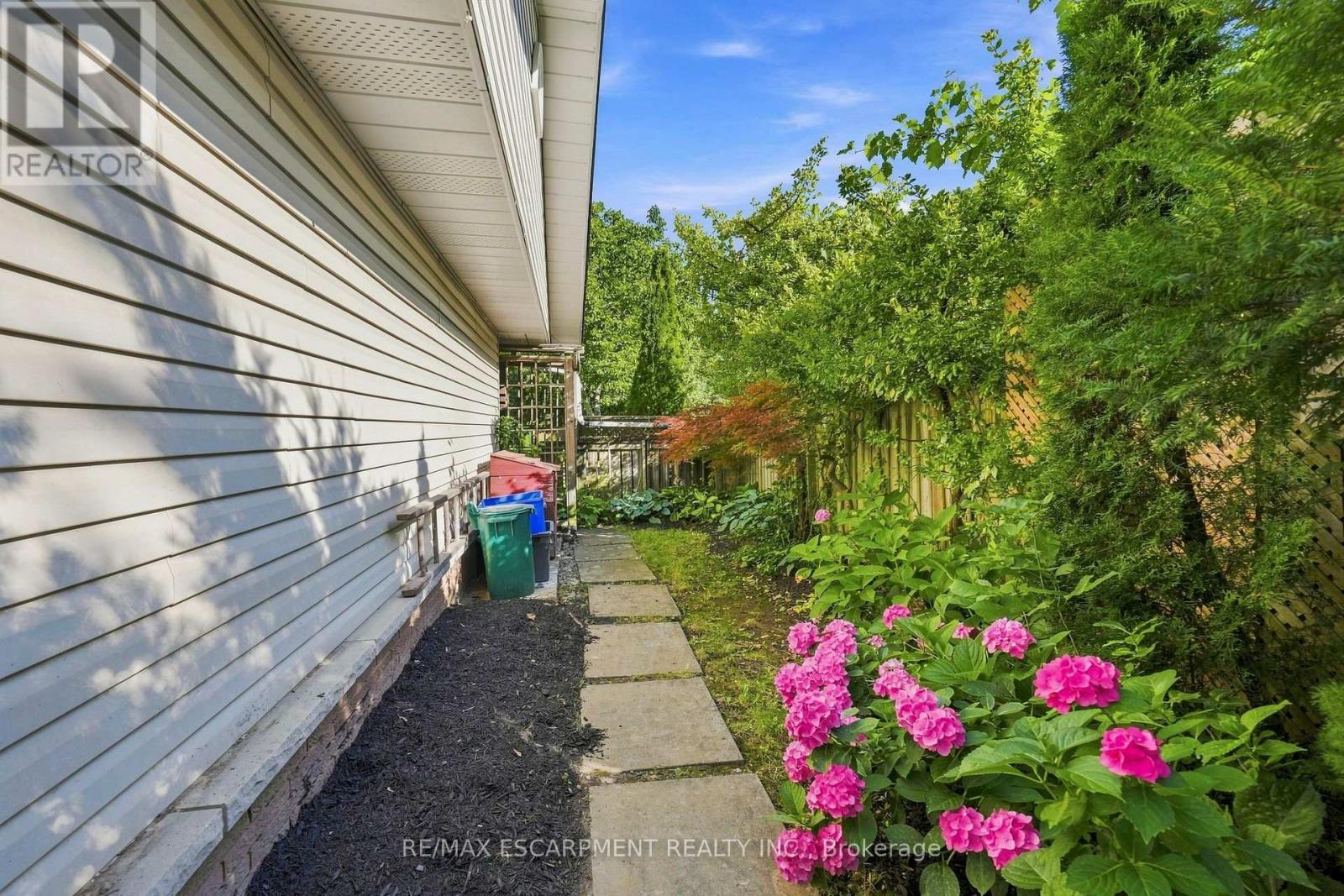 31 Valerie Drive, St. Catharines, Ontario  L2T 3G3 - Photo 39 - X13646150
