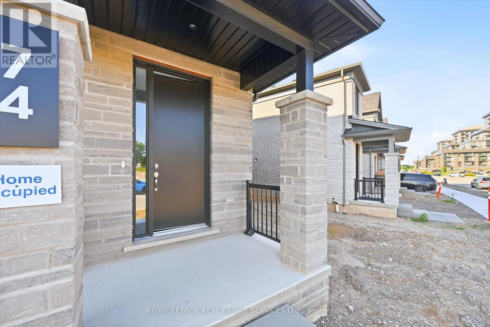 74 Valley Trail Place, Hamilton, Ontario  L8B 2A2 - Photo 2 - X13646214