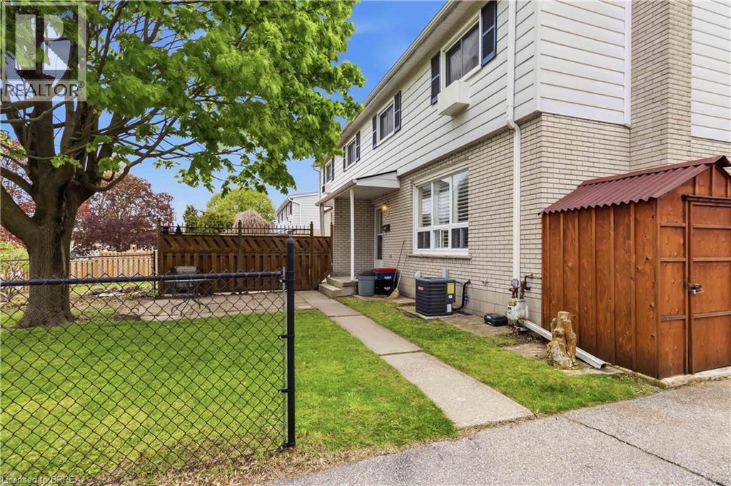 51 Metcalfe Crescent Unit# C, Brantford, Ontario  N3R 2L7 - Photo 2 - 40828766