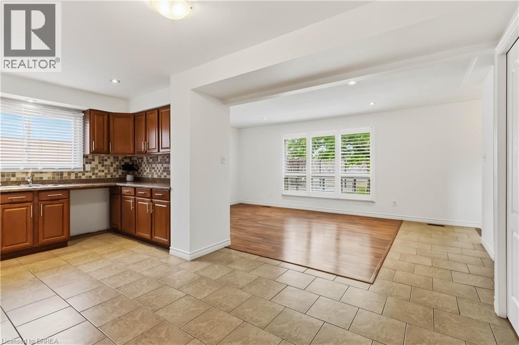 51 Metcalfe Crescent Unit# C, Brantford, Ontario  N3R 2L7 - Photo 13 - 40828766