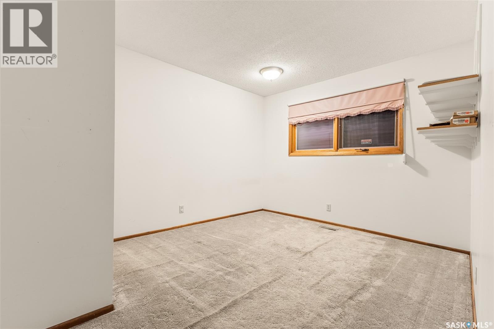 6142 7th Avenue N, Regina, Saskatchewan  S4T 7G8 - Photo 12 - SK044779