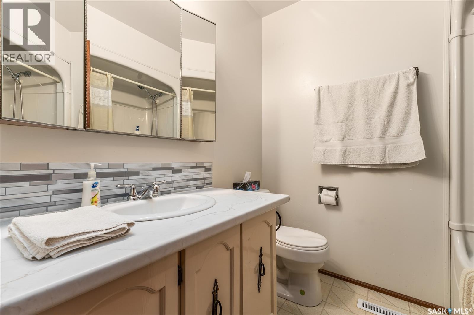6142 7th Avenue N, Regina, Saskatchewan  S4T 7G8 - Photo 14 - SK044779