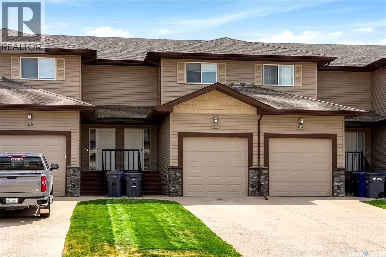 105 Plains CIRCLE, pilot butte, Saskatchewan