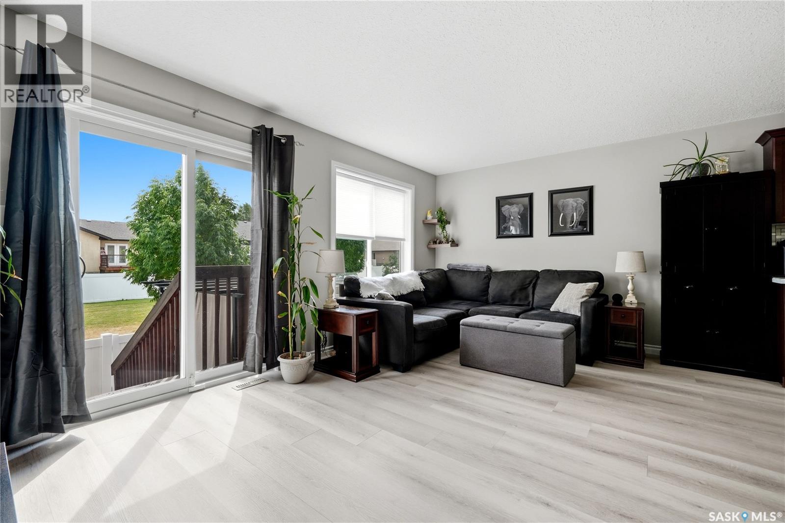 105 Plains Circle, Pilot Butte, Saskatchewan  S0G 3Z0 - Photo 5 - SK044751