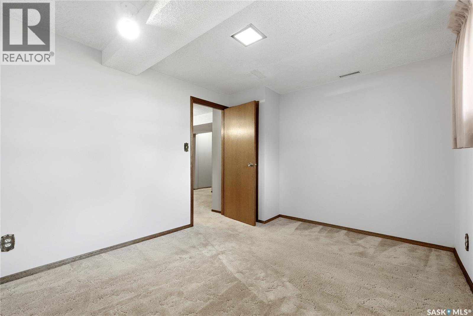 39 Hayes Crescent, Regina, Saskatchewan  S4X 1B1 - Photo 30 - SK044748