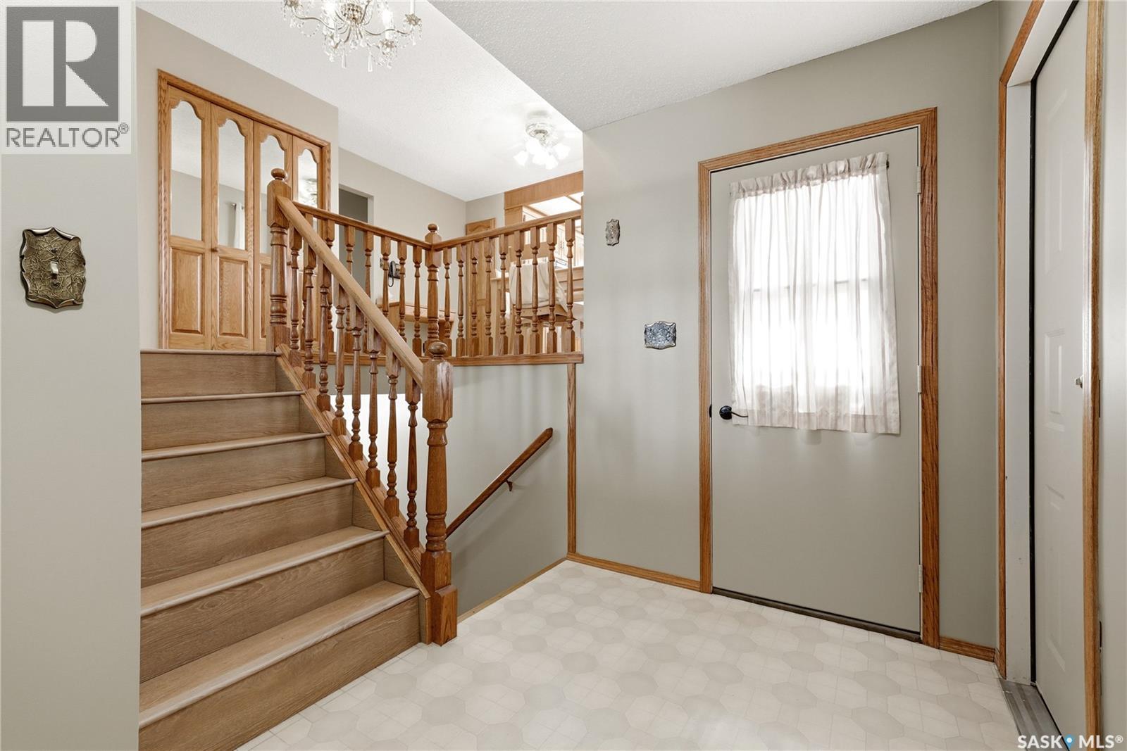 39 Hayes Crescent, Regina, Saskatchewan  S4X 1B1 - Photo 4 - SK044748