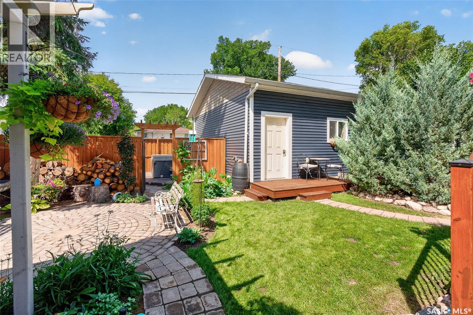 1046 Clifton Avenue, Moose Jaw, Saskatchewan  S6H 3L2 - Photo 54 - SK044707