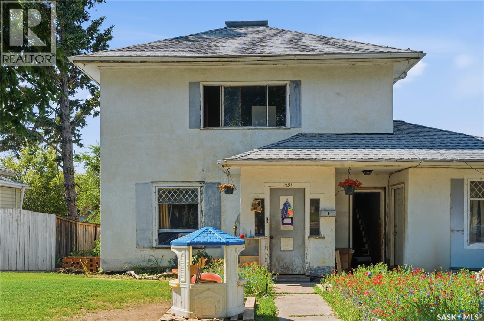 1451 101st STREET, North Battleford, Saskatchewan