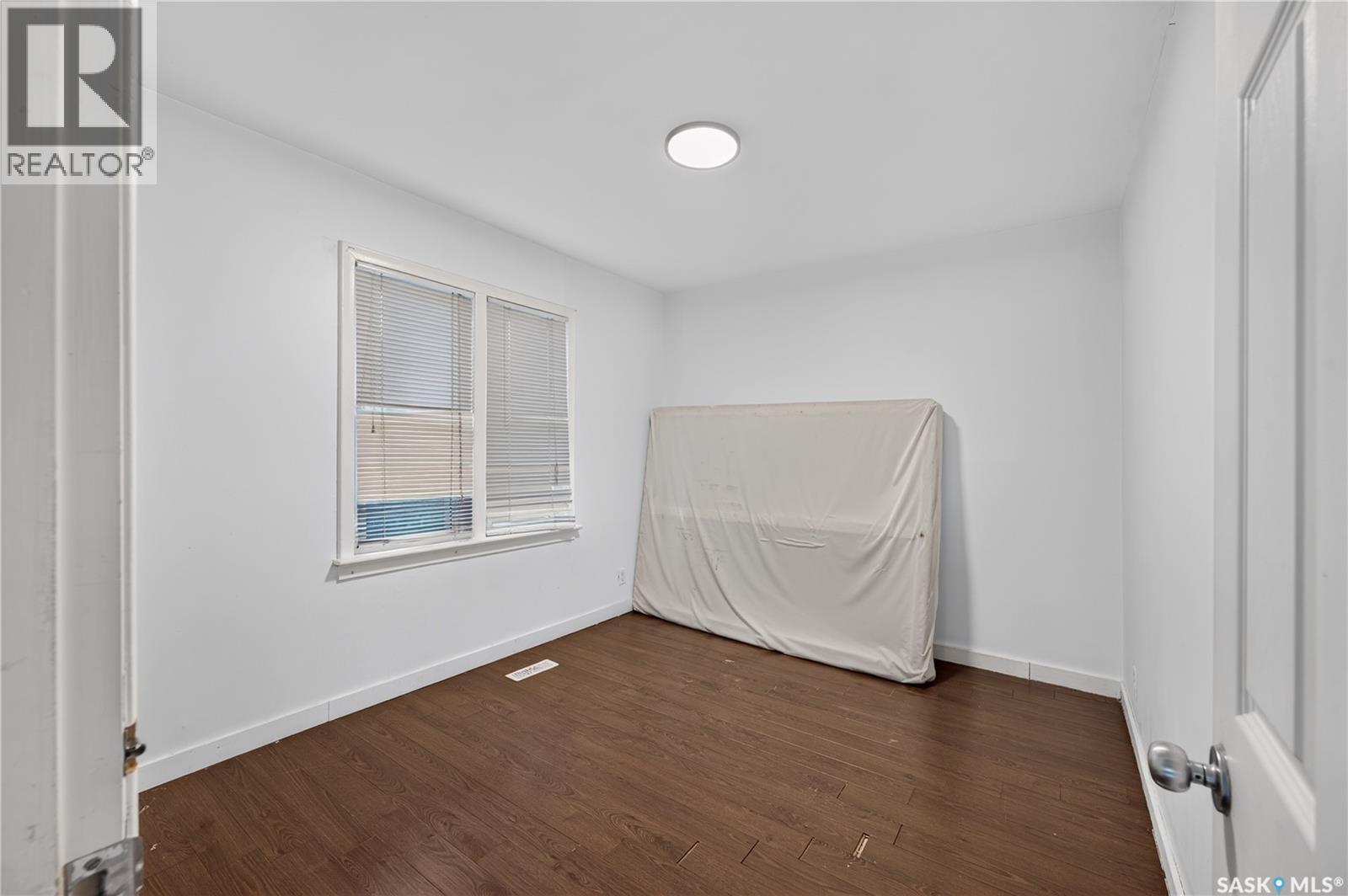 1812 Ottawa Street, Regina, Saskatchewan  S4P 1P4 - Photo 4 - SK044462