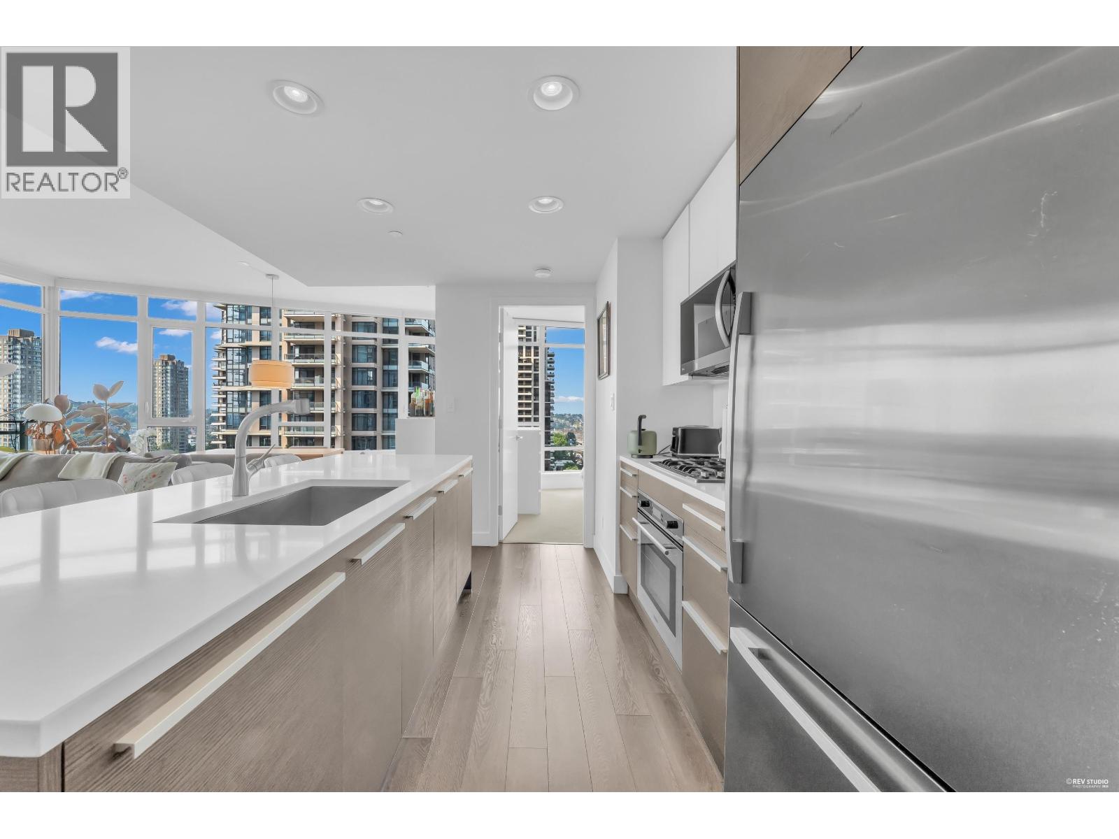 910 2008 Rosser Avenue, Burnaby, British Columbia  V5C 0H8 - Photo 18 - R3152910