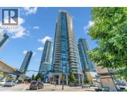 910 2008 ROSSER AVENUE, Burnaby, British Columbia
