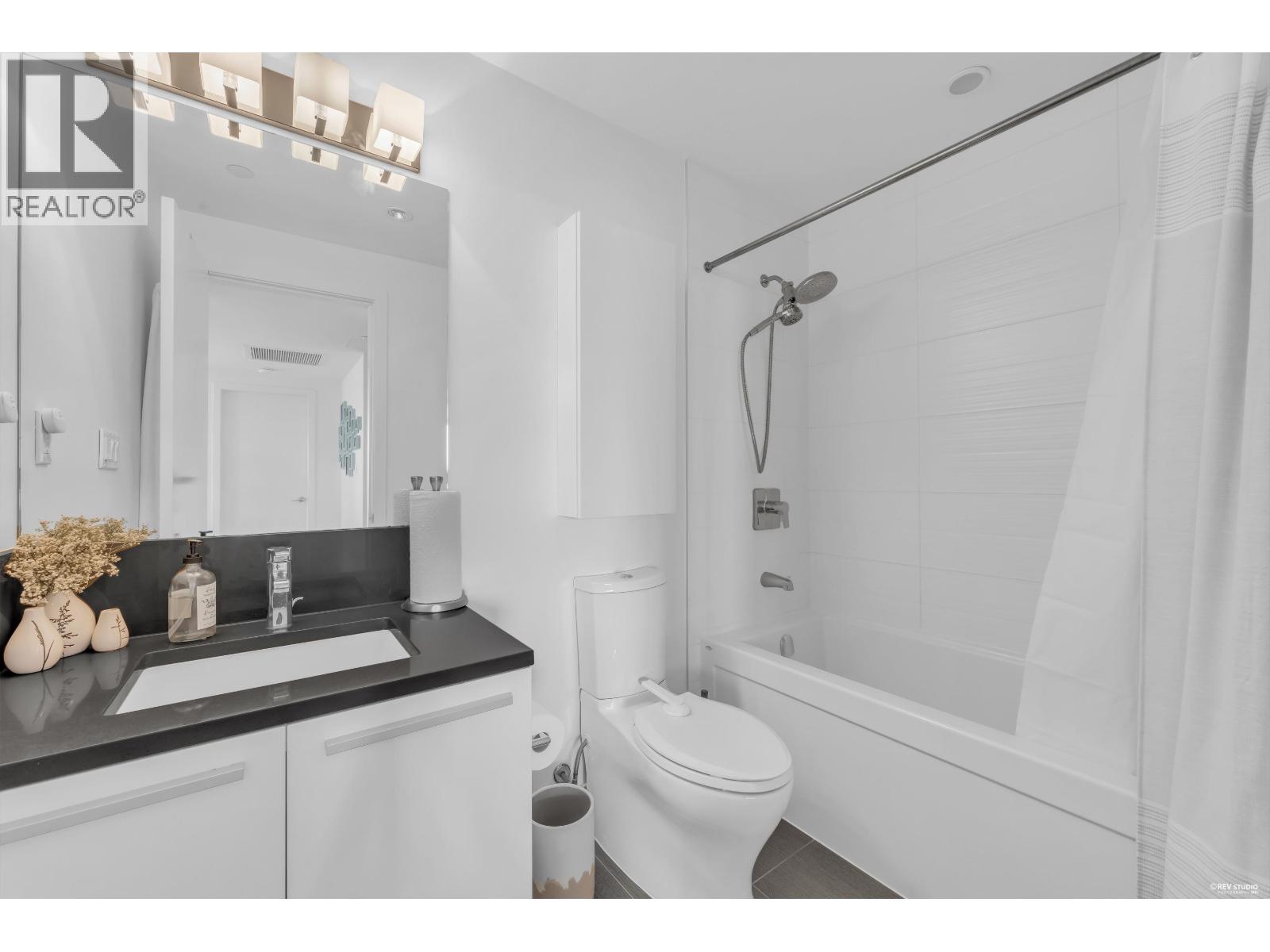 910 2008 Rosser Avenue, Burnaby, British Columbia  V5C 0H8 - Photo 22 - R3152910