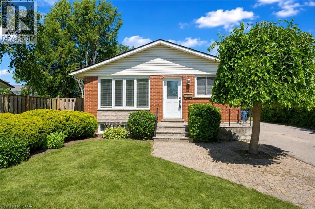 95 Mountford Drive, Guelph, Ontario  N1E 6E7 - Photo 2 - 40847350