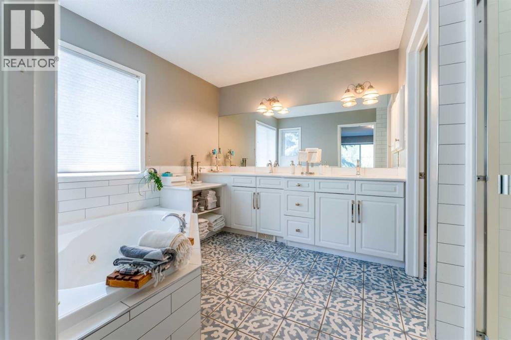 99 Springbluff Boulevard SW, Calgary, Alberta  T3H 4V3 - Photo 26 - A2332903
