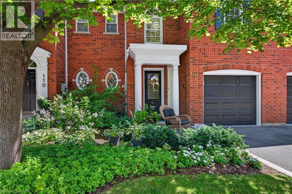 112 Fairwood Place W, Burlington, Ontario  L7T 4B6 - Photo 3 - 40853456