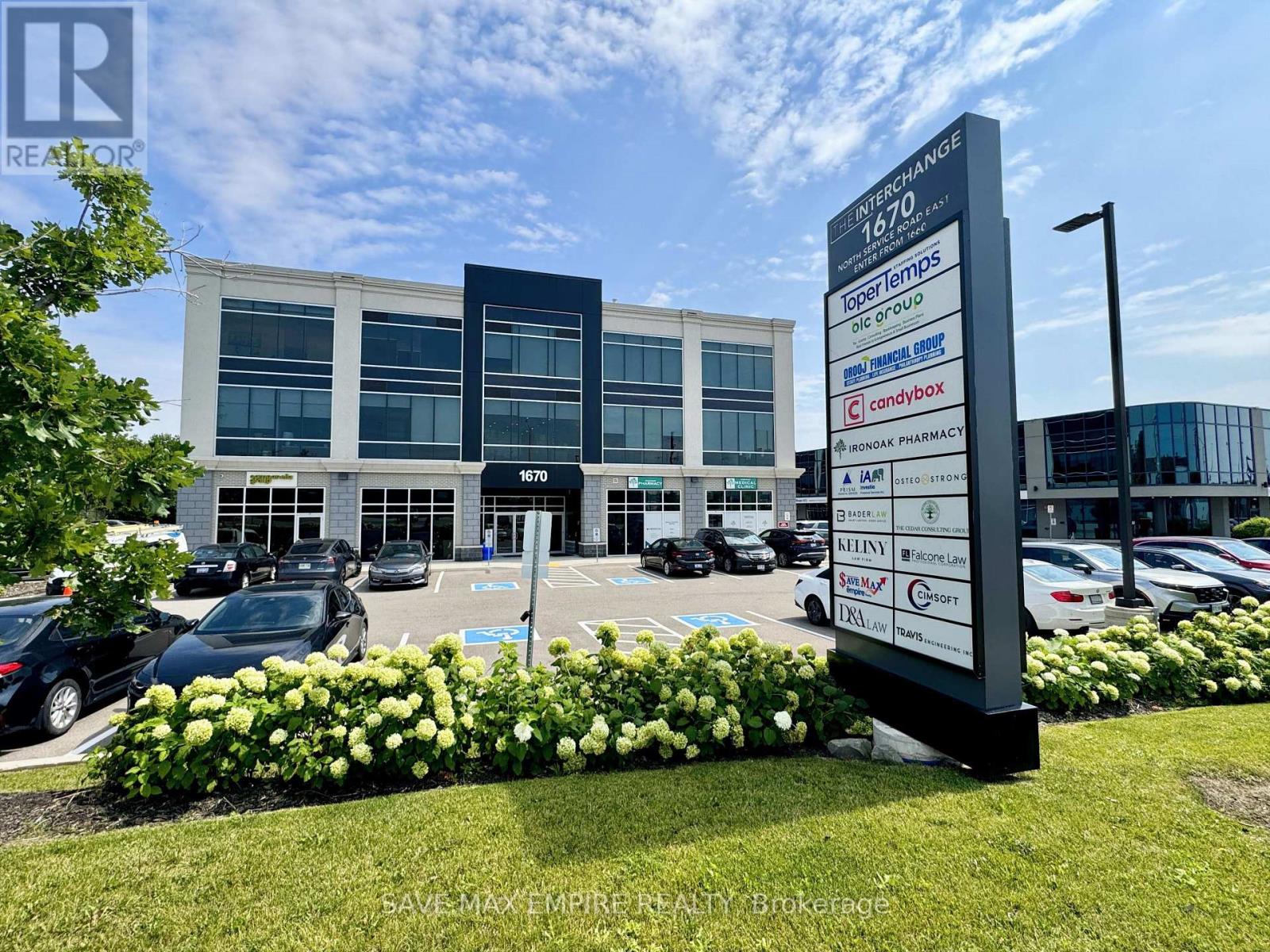 305 - 1670 NORTH SERVICE ROAD, Oakville, Ontario