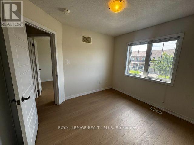 4 Prestwick Street, Hamilton, Ontario  L8J 0K6 - Photo 25 - X13623392