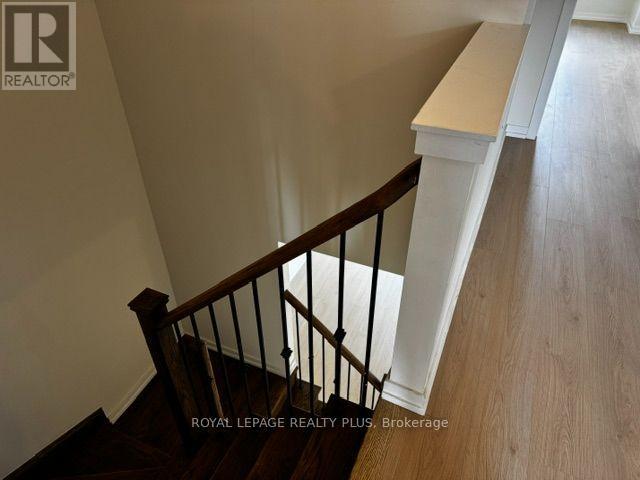 4 Prestwick Street, Hamilton, Ontario  L8J 0K6 - Photo 16 - X13623392