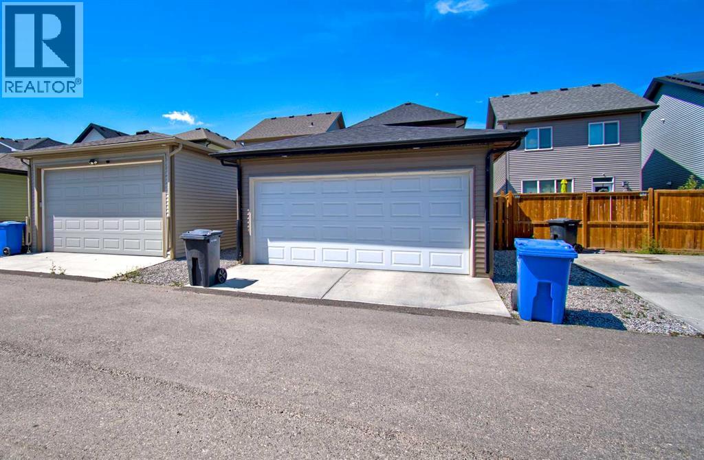 261 Ellen Way, Crossfield, Alberta  T0M 0S0 - Photo 32 - A2335337