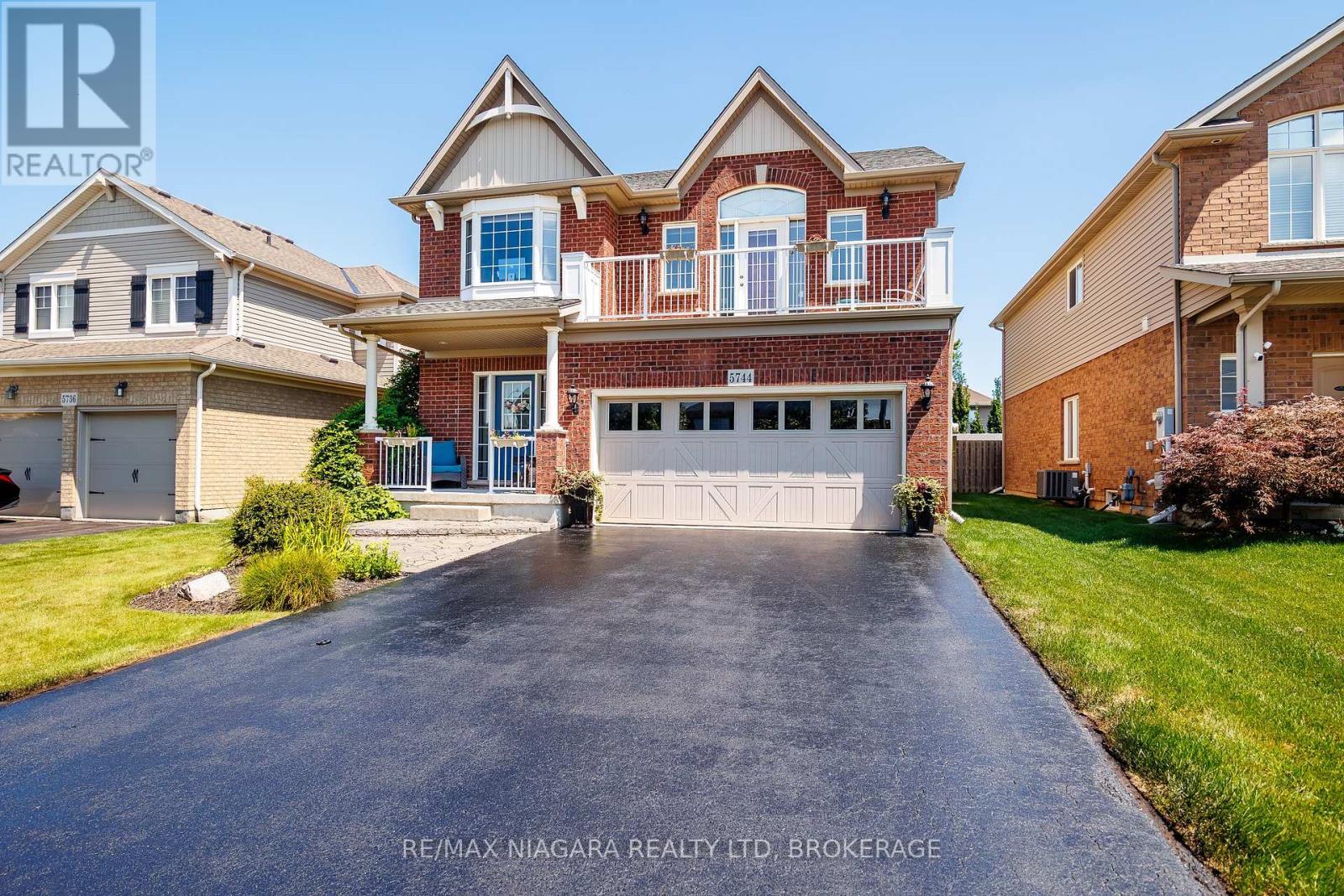 5744 Jake Crescent, Niagara Falls, Ontario  L2H 1S7 - Photo 2 - X13127844