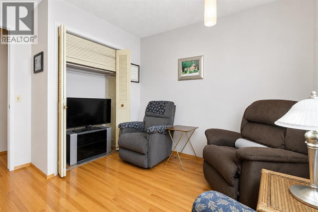832 Canna Crescent SW, Calgary, Alberta  T2W 1N9 - Photo 15 - A2334420